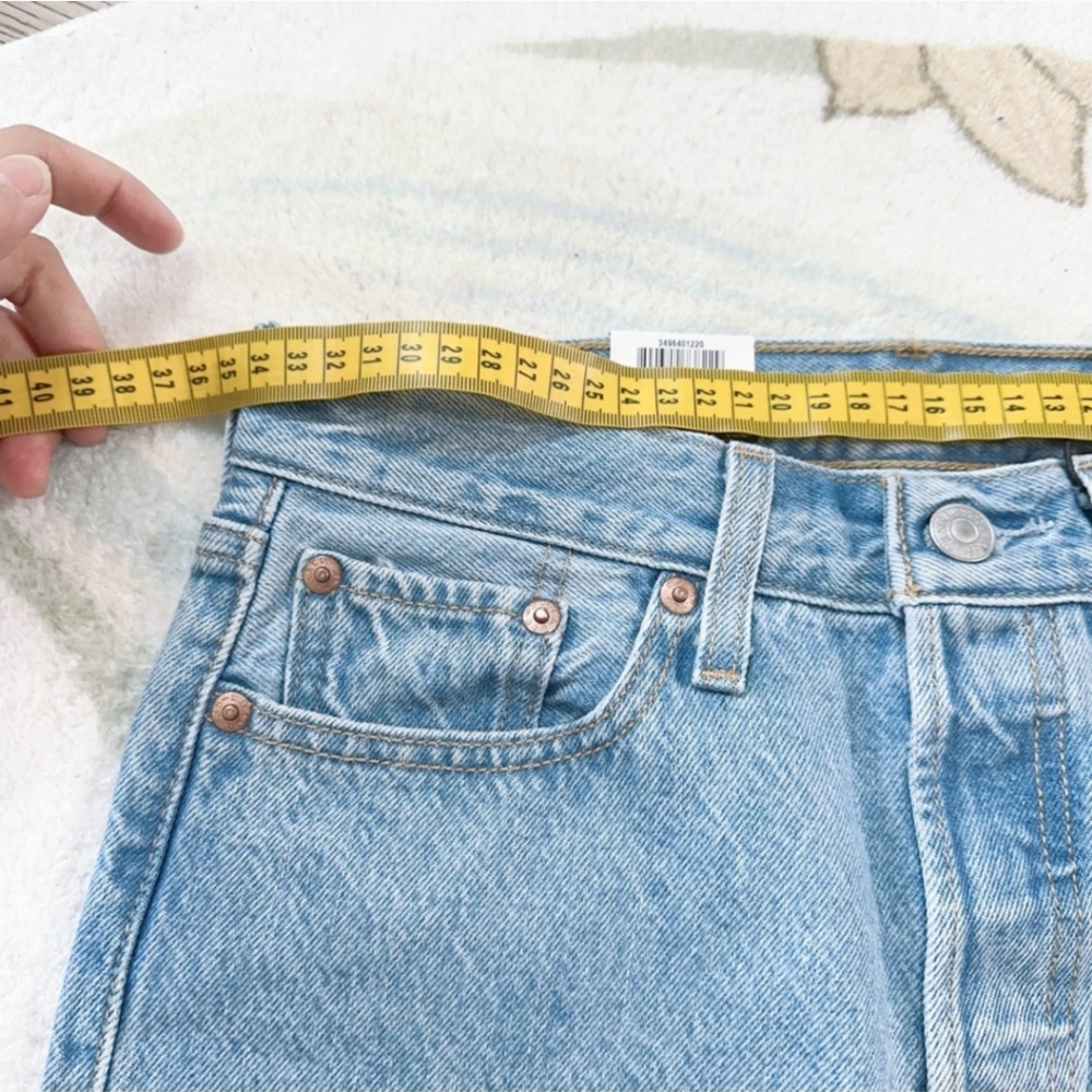 BNWT Levi's Wedgie Straight Jean's - Picture 6 of 9